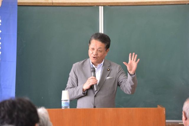 【5月25日(日)】

宮崎１区渡辺　創衆議院議員の国政報告会（宮崎市内で開催）に参加をさせて頂きました。
地元の支援者の方々が沢山集まっている中であいさつの時間を有難うございました。

明日からしっかり頑張って参ります。

#小沢まさひと 
#参議院議員 
#立憲民主党 
#jp労組 
#渡辺創 
#宮崎