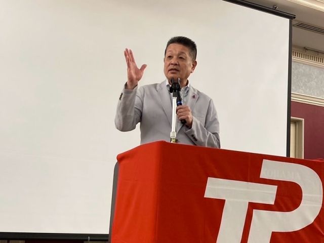 【6月28日(土)】

ＪＰ労組「未来づくり集会」@南関東/横浜会場に参加。
中谷一馬衆議院議員、牧山ひろえ参議院議員からご挨拶をいただいた後、国政報告をいたしました。
国政報告では、ガソリン暫定税率、少子化対策、郵政課題、そして平和に対する想いをお伝えし、力強く決意を述べさせていただきました。
横浜会場の参加者の皆さんから、心温まる応援メッセージをいただきました。
ありがとうございます。
頑張って参ります。

#中谷一馬 
#牧山ひろえ 
#小沢まさひと 
#参議院議員 
#立憲民主党 
#jp労組 
#未来づくり集会 
#神奈川 #横浜