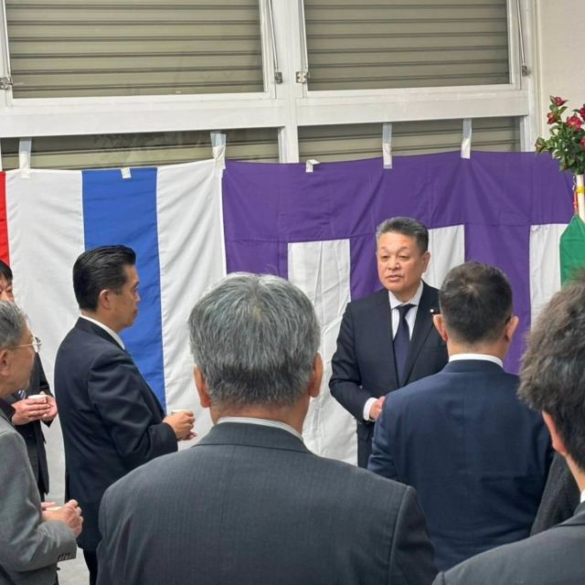 【1月24日（土）】

山梨1区中島かつひとさんの選対本部で事務所開所式と必勝祈願が行われました。
式には公明党山梨県連の佐野弘仁代表もかけつけていただき、立憲の仲間、中島かつひと後援会が共に力をあわせ、必勝に向け闘っていくことを確認しました。

私小沢まさひとも、選対本部長として、全力で取り組んで参ります

#小沢まさひと
#参議院議員 
#jp労組 
#衆議院選挙 
#山梨県中島かつひと