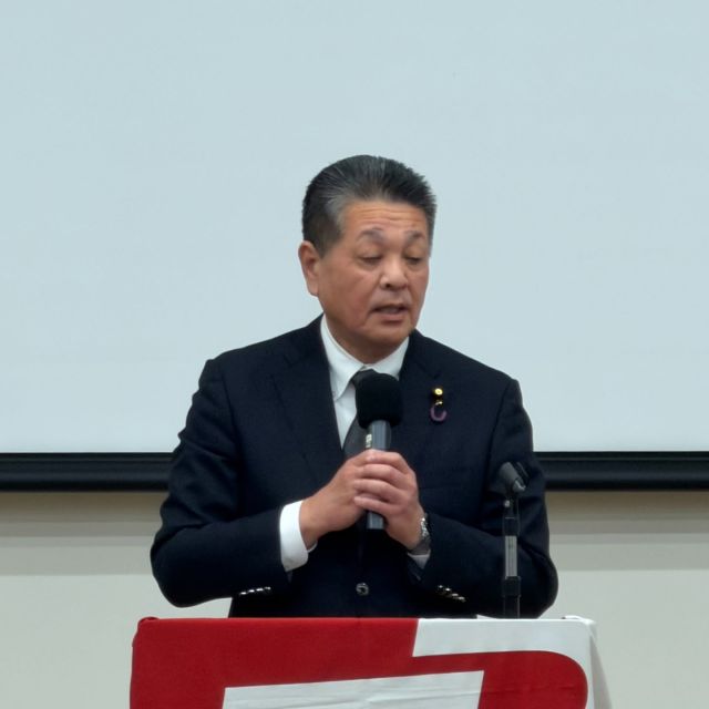 【3月12日（木）】

ＪＰ労組東京地本退職者の会2026年「3.10東京平和集会」にしば慎一議員と共に参加をしてあいさつをさせていただきました。
1945年3月10日の東京大空襲から81年。あの日、東京は火の海となって街で多くの尊い命に失われたました。衷心より哀悼の意を捧げるとともに悲惨な記憶を絶対に風化させてはなりません。
次世代に語りつぐことは今を生きる私たちの使命です。悲劇をくり返さない決意を胸に平和の尊さをしっかり守り抜いてまいります。

#小沢まさひと
#参議院議員
#jp労組
#立憲民主党
#山梨県甲府市