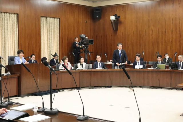 【3月31日（火）】

参議院総務委員会で、2026年度NHK予算について承認を求めるの件につき、日本放送協会の井上会長、古賀経営委員長ほかに対して質問を行いました。この質問については、本日深夜23時45分からNHKで放映されます。私の質問が放映されるは、だいたい24時40分頃から50分間の予定です。

#小沢まさひと
#参議院議員
#jp労組
#立憲民主党
#山梨県甲府市