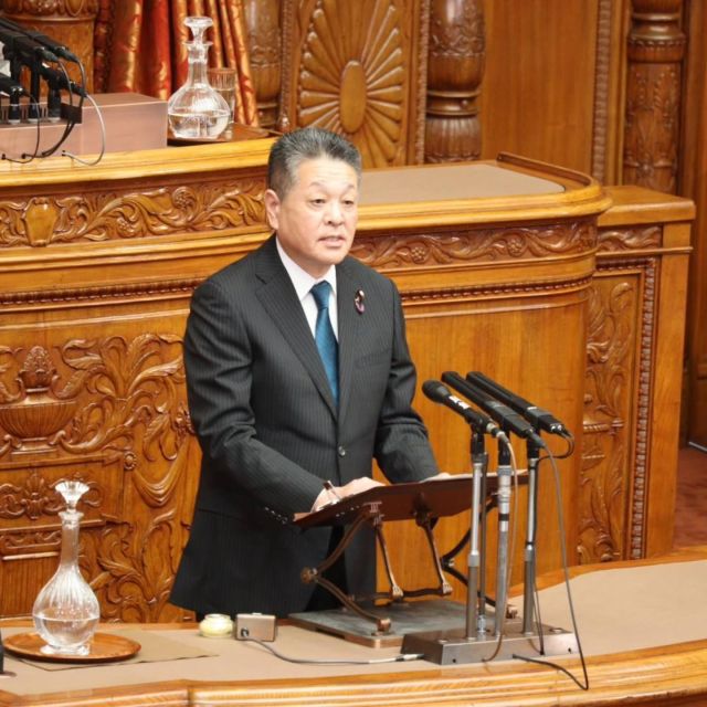 【5月22日（金）】

本日の参議院本会議で「防災庁設置法及び防災庁設置法の施行に伴う関係法の整備等に関する法律案」について会派を代表して高市総理と牧野防災庁設置準備担当大臣に質問をしました。
阪神淡路大震災をはじめ、東日本大震災、熊本地震、能登半島地震など世界有数の災害発生国日本です。
人命・人権最優先の防災立国を実現するため、徹底した事前防災と発災時の対応から復旧復興まで一貫した対応を防災庁に担っていただいてと願い、質問をしました。

#小沢まさひと
#参議院議員
#jp労組
#立憲民主党
#災害