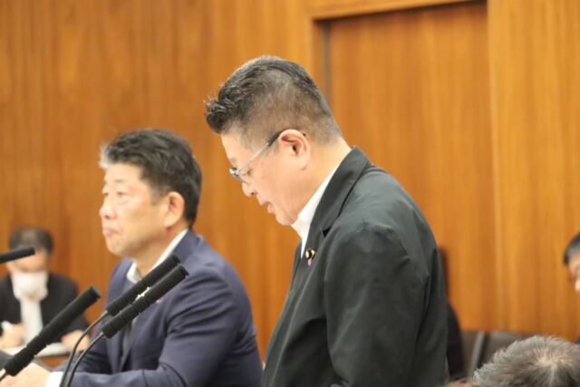 【7月10日（金）】

参議院災害対策及び東日本大震災復興特別委員会で防災庁設置法案の採決が行われ、賛成多数で可決となりました。その後、私が付帯決議を読み上げ、可決されました。激甚化する気象災害に加えて、南海トラフ巨大地震や首都直下地震発生の切迫性が指摘されています。防災庁には、関係府省庁や自治体等との連携を十分に行い、司令塔として、調整力のみならず、勧告権の躊躇なき行使を始めとする指導力を発揮できる環境整備が求められます。

また、「副首都法案」に関する三党合同会議（内閣、総務、国土交通、復興・防災合同部会）に出席しました。片山善博大正大学地域構想研究所長より、オンラインでご講演いただきました。片山さんは、首都直下地震などに備えて、首都機能の分散は喫緊の課題であるが、今回の法案は目的がハッキリせず、問題が多いと指摘されました。

#小沢まさひと
#jp労組
#立憲民主党
#副首都法案
#防災庁
