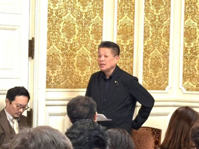 【7月13日（月）】

議員総会・参議院本会議／防災庁設置法成立
17日の特別国会閉会日が間近に迫り、国会も慌ただしく本日も本会議が開催されました。
本会議に先立つ会派の議員総会で司会を務めました。本会議では審議入り時に高市総理に代表質問をした重要広範議案の「防災庁設置法案及び関連法」が可決成立しました。災害対策及び東日本大震災復興特別委員会（私が野党筆頭理事）で、60時間の審議を行い、最後に防災庁発足後検証する場に、地方公共団体や民間事業者の現場の労働者代表を始め、産官学民労言の多様な防災関係者の参画を求めるなど、野党をまとめ提案した19項目の附帯決議を付しました。

#小沢まさひと
#jp労組
#立憲民主党
#参議院議員
#防災庁