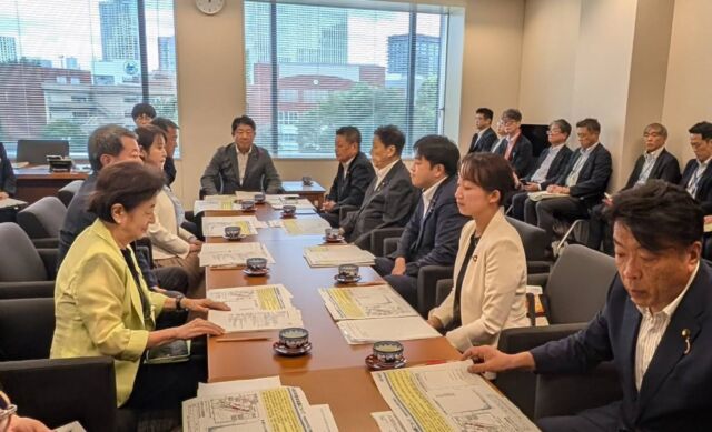 【9月10日（木）】

国会は閉会中ですが、参議院災害対策及び東日本大震災復興特別委員会理事懇談会が開催され、令和8年熊本地震、令和8年8月千葉豪雨及び8月27日からの大雨に係る被害状況等について政府より報告を受けました。

#小沢まさひと
#jp労組
#立憲民主党
#熊本地震
#千葉豪雨