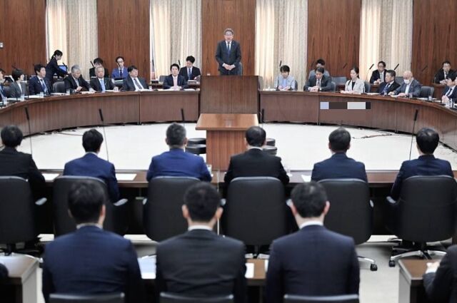 【10月22日（木）】

今日午後から今国会初の参議院総務委員会が開催され、
藤井比早之総務大臣から所信表明が行われました。
総務委員長には立憲民主党／杉尾秀哉議員が就任し、
11月5日から重要政策に向けた活発な議論の幕が上がりました。
立憲民主は筆頭理事に吉川さおり議員、鬼木誠議員
共に頑張って参ります。

#小沢まさひと 
#参議院総務委員会 
#jp労組 
#山梨県甲府市 
#立憲民主党